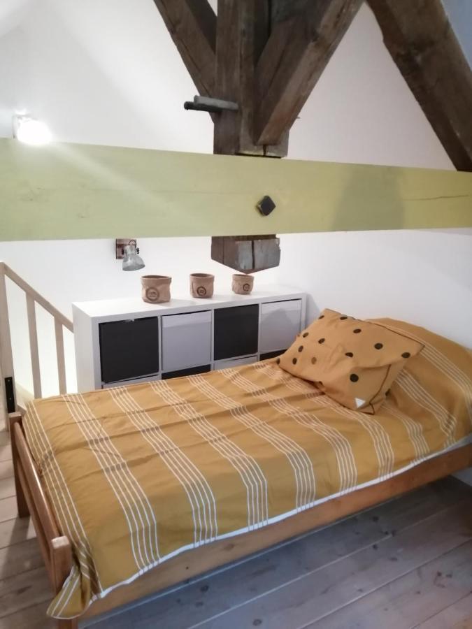 Au Repos Du Verger Couvrelles Exterior foto