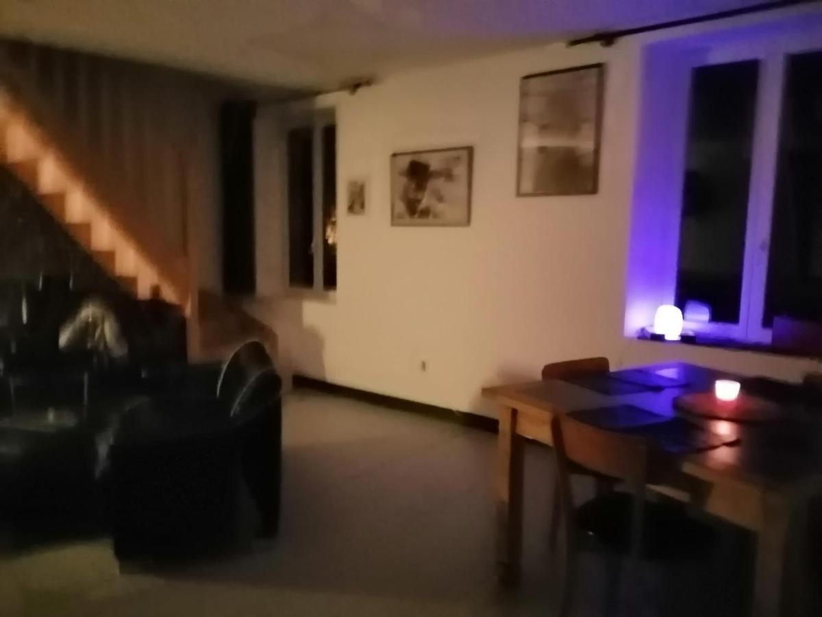 Au Repos Du Verger Couvrelles Exterior foto